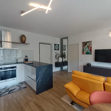 N 5 Luxury - Jacuzzi & Private Terrace * קומו