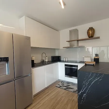 N 5 Luxury - Jacuzzi & Private Terrace * Côme