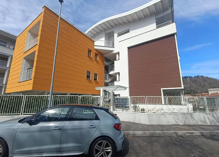 N 5 - Luxury Como